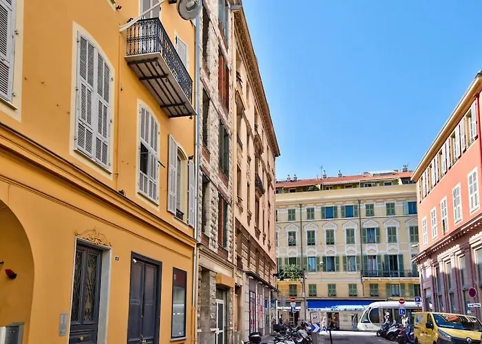 Very Nice 2P With All Comfort, City Center Ac/Wifi